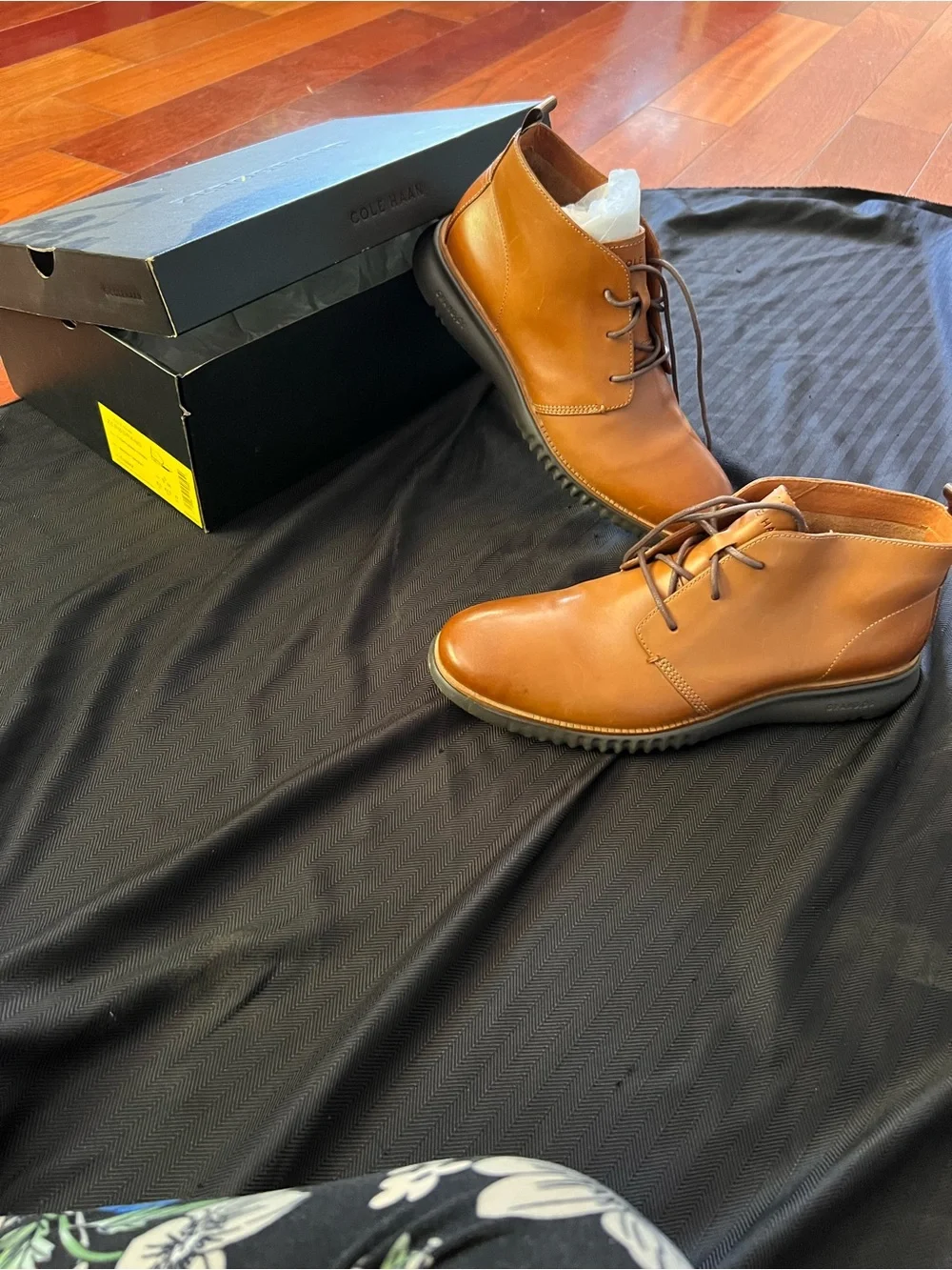 Cole Haan 2.ZERØGRAND Chukka Boots British Tan Men’s 9.5 M